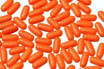 Illustrasjon orange piller